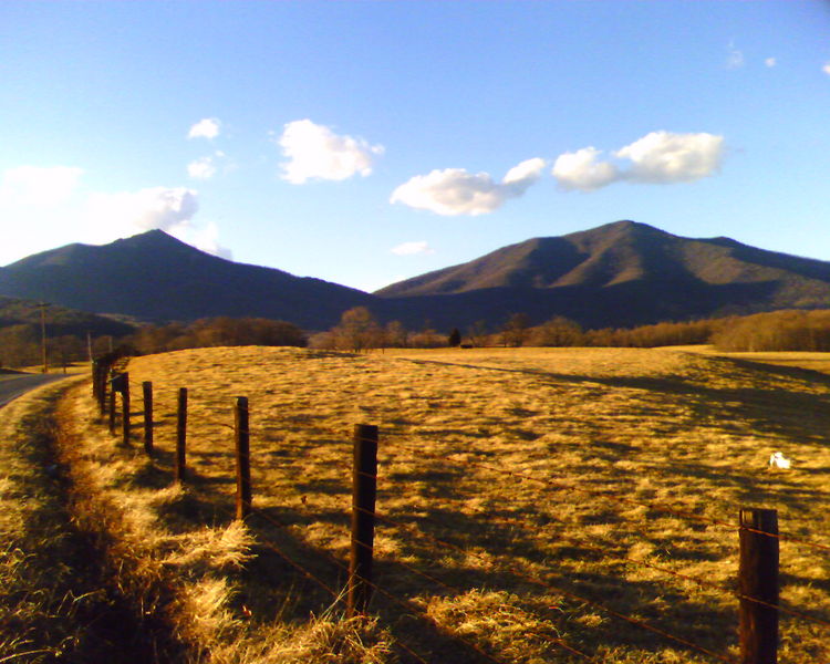 More Peaks from Kelso Mill Road
A view of the Peaks from Kelso Mill Road, just behind the winery sign as seen above this photo.
